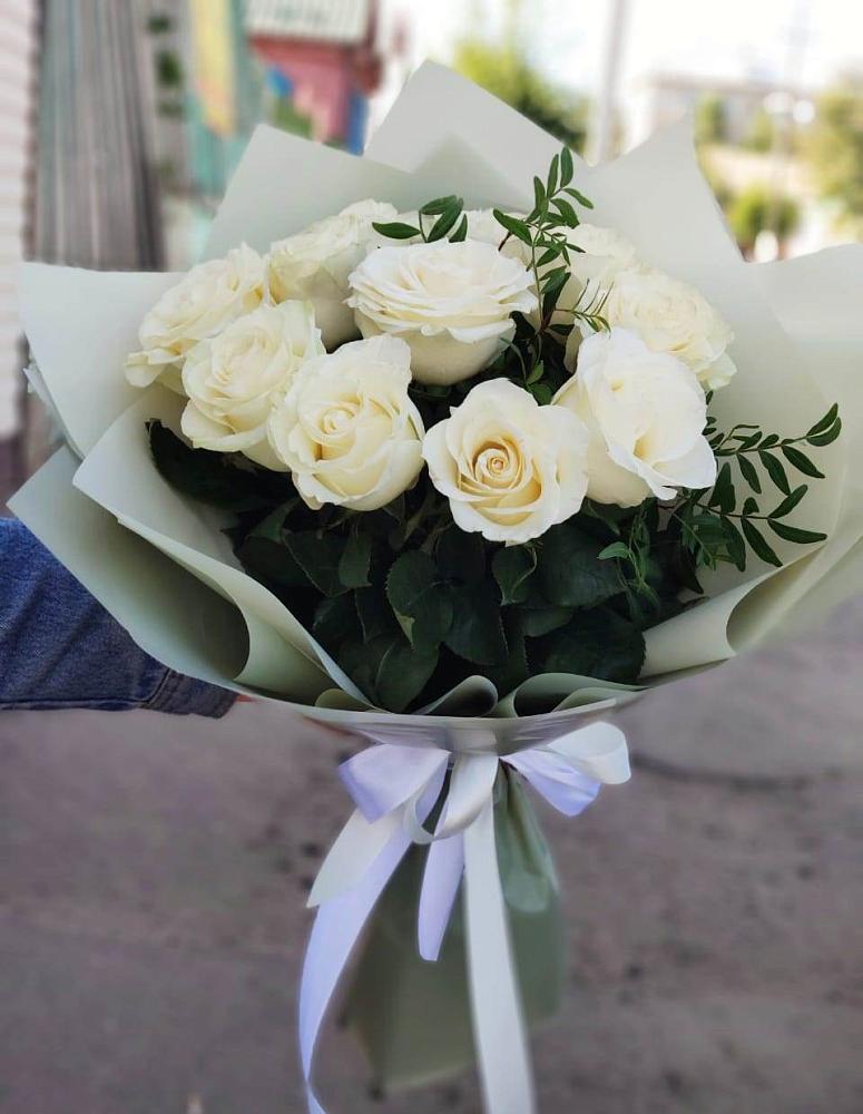 Букет Белые розы Проуд в Старой Купавне