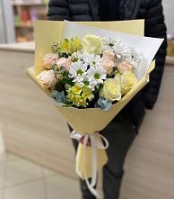 Букет цветов из:  Альстромерии, Розы и Хризантемы в Старой Купавне
