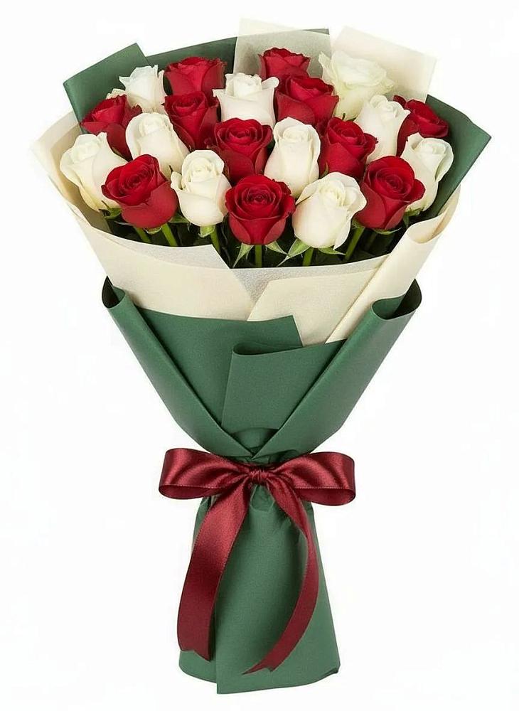 Букет Микс из красных и белых роз в Старой Купавне