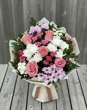 Букет цветов из:  Альстромерии, Гвоздики, Розы и Хризантемы в Старой Купавне
