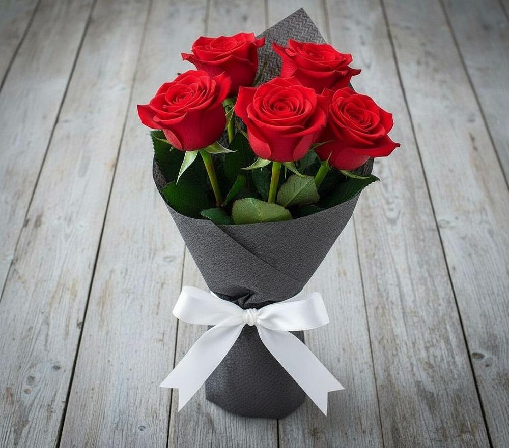 Букет 5 Красных роз Эдлесс Лав в Старой Купавне