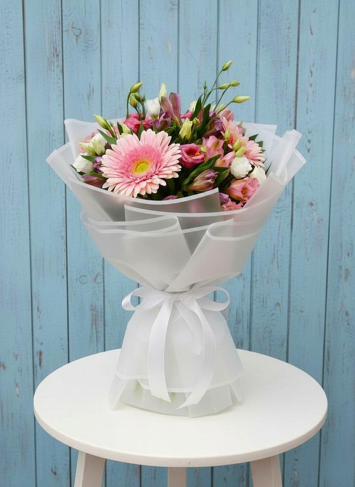 Букет цветов из: Герберы, Альстромерии и Лизиантусы в Старой Купавне