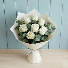 Букет Белые розы в Эвкалипте в Старой Купавне
